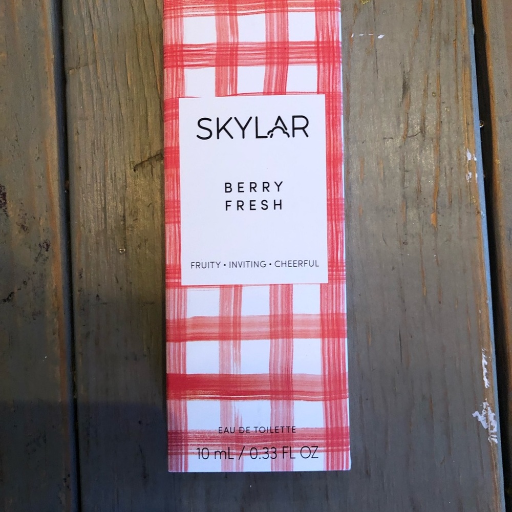 Skylar Clean Beauty scent Rollerball